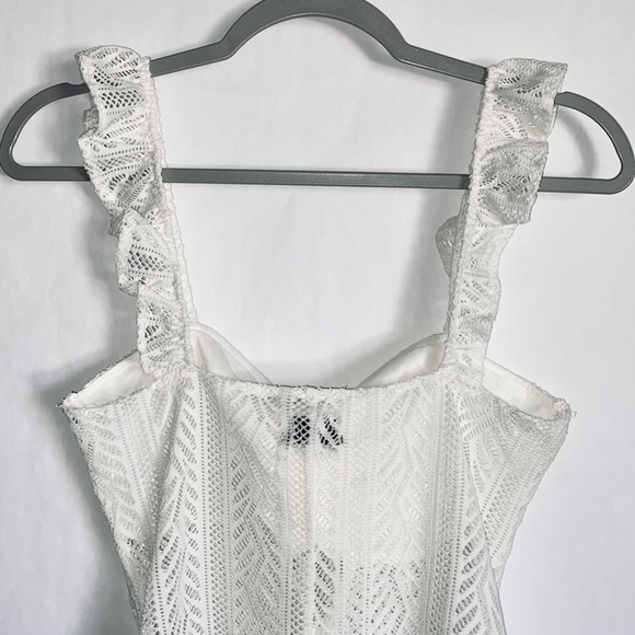 Urban Outfitters Cameron Crochet Cream White Cutout Bodysuit - Picture 6 of 7